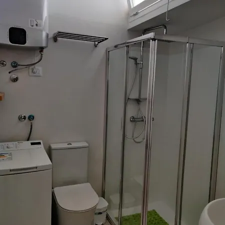 New Deluxe Stunned Seaview 2 Bed Адехе