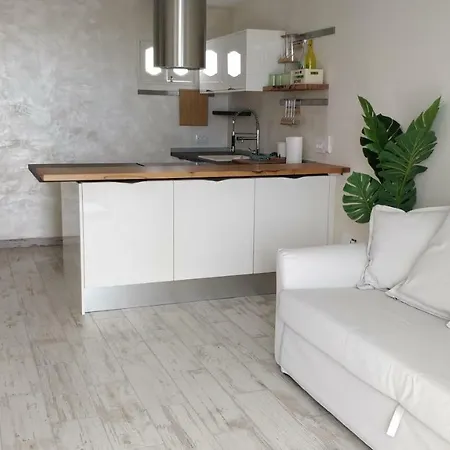 New Deluxe Stunned Seaview 2 Bed *