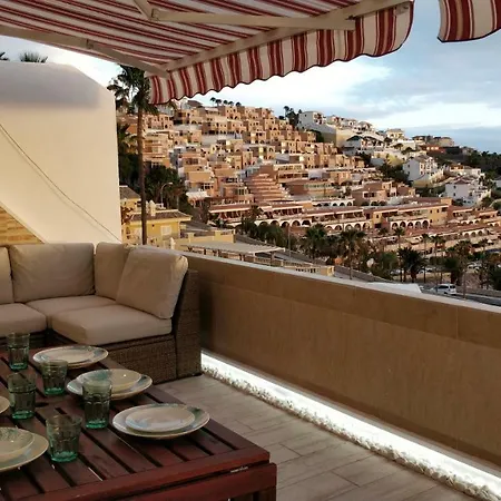 Apartamento New Deluxe Stunned Seaview 2 Bed *