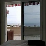 New Deluxe Stunned Seaview 2 Bed Apartmán