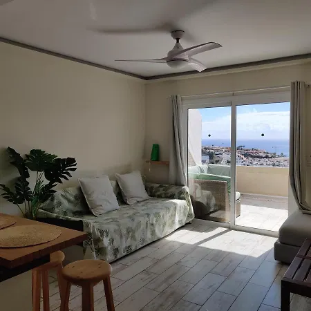 New Deluxe Stunned Seaview 2 Bed Apartament