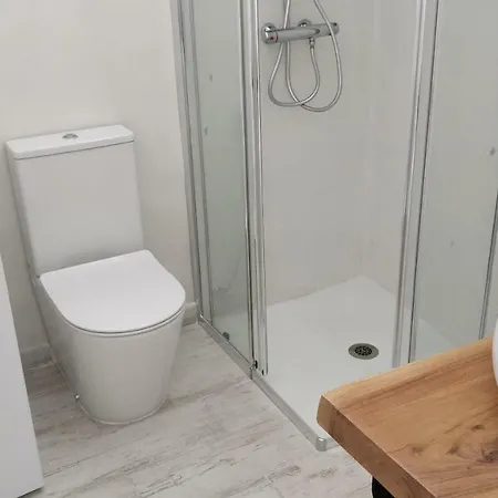 New Deluxe Stunned Seaview 2 Bed Apartment *