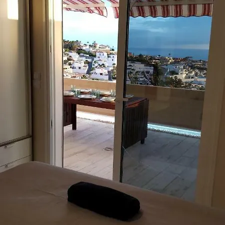 Apartamento New Deluxe Stunned Seaview 2 Bed