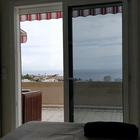 New Deluxe Stunned Seaview 2 Bed Apartament